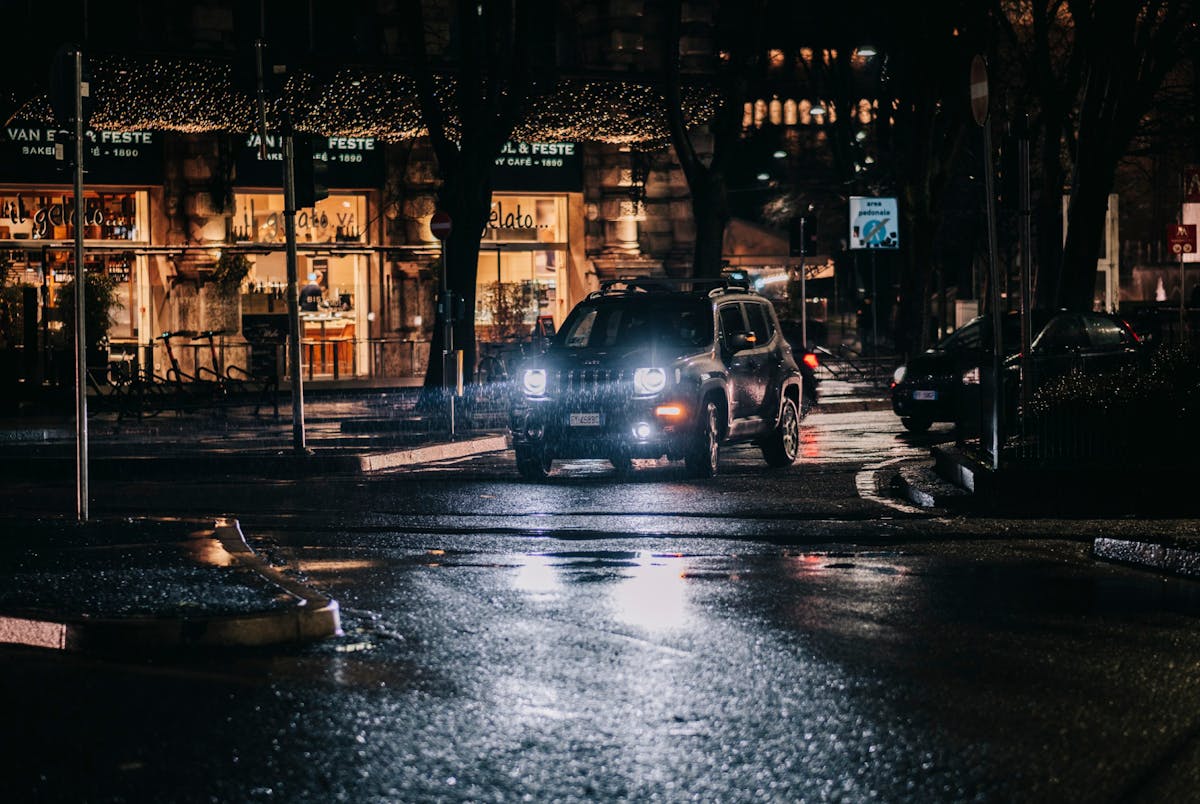 Are Robotaxis Safer at Night? What Driverless Taxis Mean for Late-Night Travel in Australia
